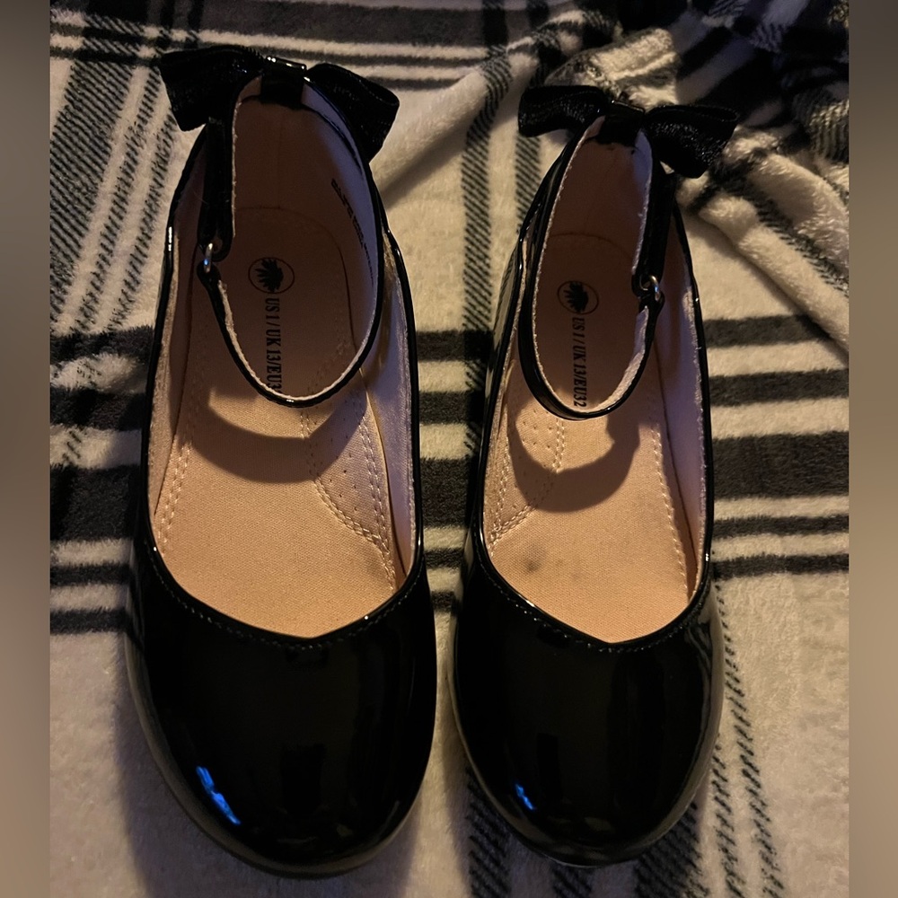 Girls dress shoes